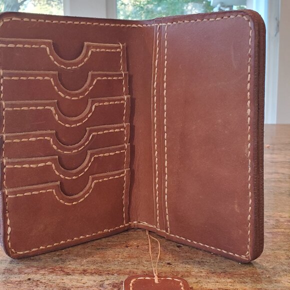 🎄🎁 3 piece Gift Set: Leather Travel Wallet + Matching Luggage Tags – $59 🎄🎁 - Picture 12 of 12